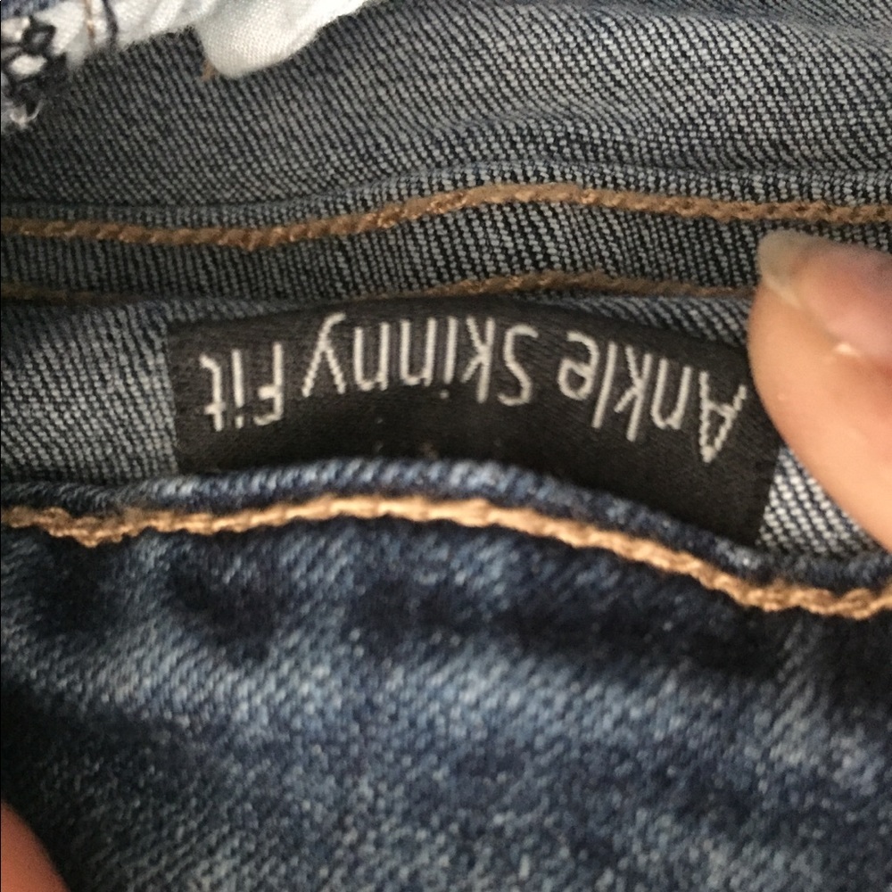 Jeans - Picture 3 of 5